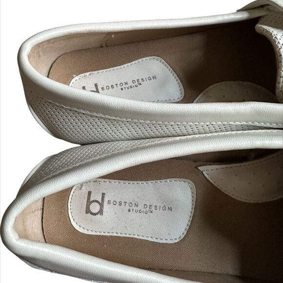 Boston Design Studio Sz 7M White Round Toe Driving Loafers Flats Women 91274 - Picture 9 of 10